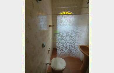 Imagem: A casa possui 1 Dormitório, 1 Banheiro, 30m² de Área e está