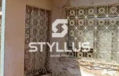 Imagem: A casa possui 4 Dormitórios, 4 Banheiros, 3 Vagas na garagem