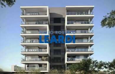 Imagem: O depósito possui 327m² de Área e está localizado em Butantã