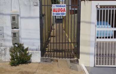 Imagem: A casa possui 1 Dormitório, 1 Banheiro e 42m² de Área e está