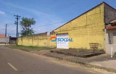 Imagem: A casa possui 1 Dormitório, 2 Banheiros, 3 Vagas na garagem