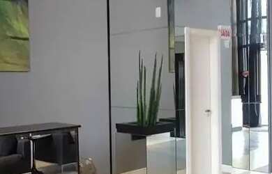 Imagem: O apartamento possui 1 Dormitório, 1 Banheiro, 1 Vaga na garagem