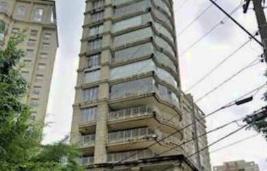 Imagem: O apartamento possui 4 Dormitórios, 3 Banheiros, 5 Vagas na