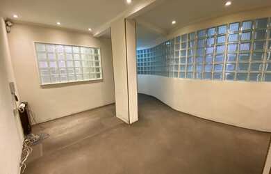 Imagem: O depósito possui 110m² de Área e está localizado em Centro