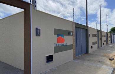 Imagem: A casa possui 2 Dormitórios, 1 Banheiro, 2 Vagas na garagem