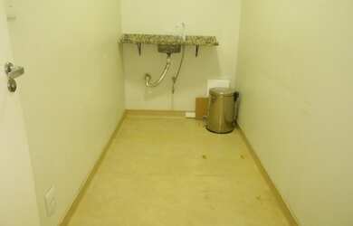 Imagem 6: Sala na Rua Lopes Trovão, 52 1ª quadra praia