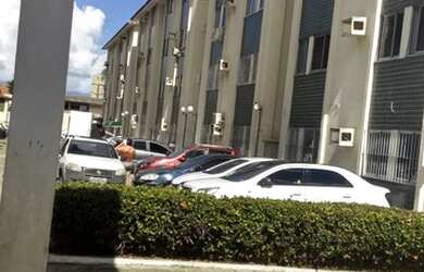 Imagem: O apartamento possui 2 Dormitórios, 1 Banheiro, 2 Vagas na