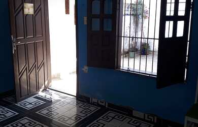 Imagem: A casa possui 2 Dormitórios, 1 Banheiro, 1 Vaga na garagem