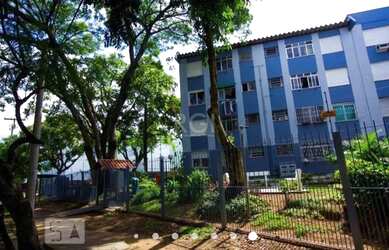 Imagem: O apartamento possui 3 Dormitórios, 1 Banheiro, 1 Vaga na garagem