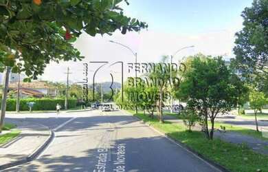 Imagem: A casa possui 4 Dormitórios, 3 Banheiros, 3 Vagas na garagem