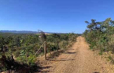 Imagem: O terreno possui 1.000m² de Área e está localizado em Jaboticatubas