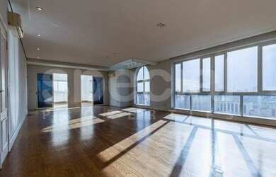 Imagem: O apartamento na cobertura possui 5 Dormitórios, 5 Banheiros