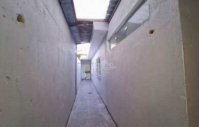 Imagem 5: Casa com 3 dormitórios - venda por R$ 650.000,00 ou aluguel por R$ 2.800,00/mês...