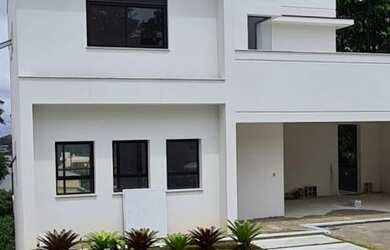 Imagem: A casa em condomínio possui 3 Dormitórios, 3 Banheiros, 4