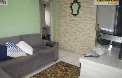 Imagem: A casa possui 2 Dormitórios, 2 Banheiros, 1 Vaga na garagem