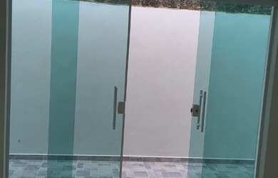 Imagem 6: Casa geminada com piscina na cidade de Itanhaém-SP (Litoral sul