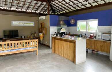 Imagem 4: Linda Casa na Penha, Porteira Fechada, Cond. Fechado, 3 Suítes, Piscina, Fino Acabamento!!