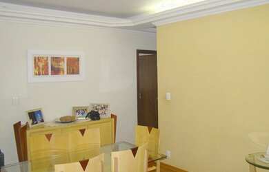 Imagem: O apartamento possui 3 Dormitórios, 2 Banheiros, 2 Vagas na