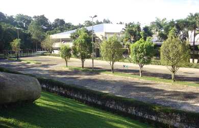 Imagem: O depósito possui 5 Vagas na garagem, 19000m² de Área e Imóvel