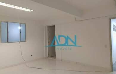 Imagem: O depósito possui 250m² de Área e está localizado em Lapa