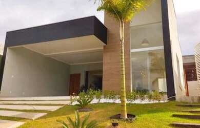 Imagem: A casa possui 3 Dormitórios, 2 Banheiros, 3 Vagas na garagem