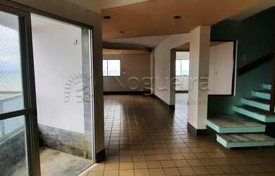 Imagem: O apartamento possui 5 Dormitórios, 5 Banheiros, 1 Vaga na