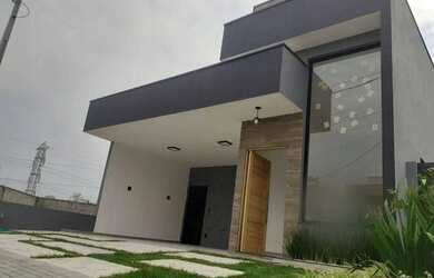 Imagem: A casa em condomínio possui 3 Dormitórios, 2 Banheiros, 2