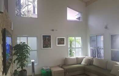 Imagem: A casa em condomínio possui 3 Dormitórios, 5 Banheiros, 2