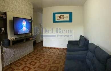 Imagem: A casa possui 4 Dormitórios, 3 Banheiros, 2 Vagas na garagem