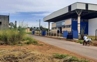 Imagem: O terreno possui 900m² de Área e está localizado em Formosinha