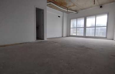 Imagem: O depósito possui 1 Vaga na garagem, 46m² de Área e está