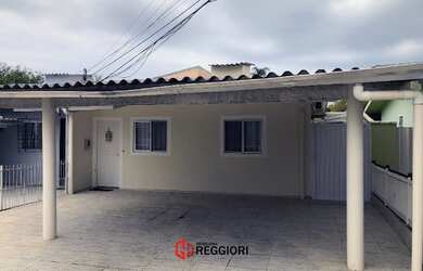 Imagem: A casa em condomínio possui 2 Dormitórios, 1 Banheiro, 3 Vagas