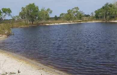 Imagem: O terreno possui 300m² de Área e está localizado em Village