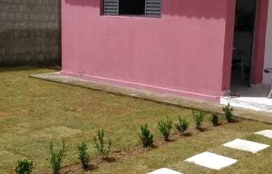 Imagem: A casa em condomínio possui 2 Dormitórios e 1 Banheiro e está