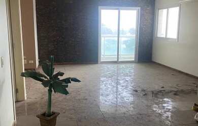 Imagem: O apartamento possui 4 Dormitórios, 5 Banheiros, 4 Vagas na