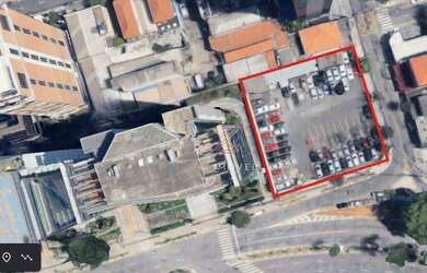 Imagem: O terreno possui 1600m² de Área e está localizado em Vila