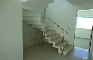 Imagem: A casa em condomínio possui 4 Dormitórios, 4 Banheiros, 2