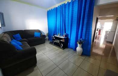 Imagem: A casa possui 2 Dormitórios, 1 Banheiro e 70m² de Área e