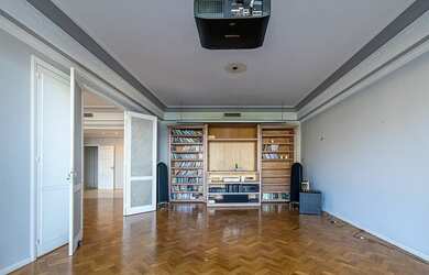 Imagem 2: Av Rui Barbosa,520m2 e 02 vagas, FRENTE ANDAR ALTO, vista mais linda do...