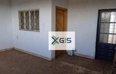 Imagem: O depósito possui 2 Vagas na garagem, 375m² de Área e está