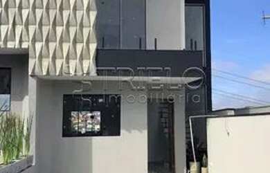 Imagem: A casa possui 3 Dormitórios, 1 Banheiro, 4 Vagas na garagem