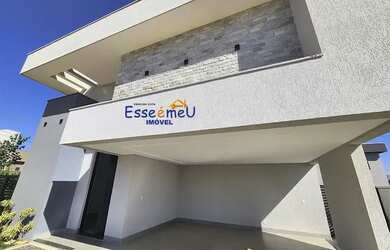 Imagem: A casa em condomínio possui 4 Dormitórios, 5 Banheiros, 4