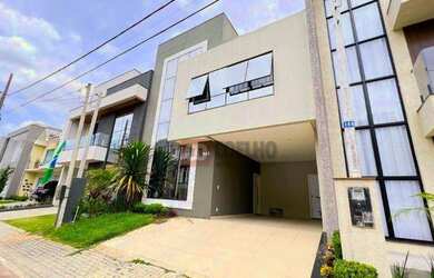 Imagem: A casa em condomínio possui 3 Dormitórios, 3 Banheiros, 3