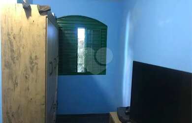 Imagem: A casa possui 2 Dormitórios, 1 Banheiro e 70m² de Área e