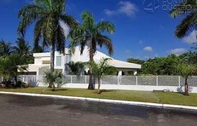 Imagem: A casa em condomínio possui 5 Dormitórios, 5 Banheiros, 4