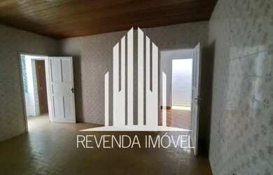 Imagem: A casa possui 3 Dormitórios, 3 Banheiros, 2 Vagas na garagem