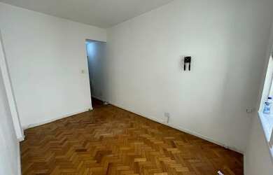 Imagem 5: CONJUGADO, 03 quadras da praia, metrô, andar alto, fundos silencioso