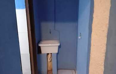 Imagem 2: Casa 2 cômodos. 1 Banheiroe1 Dormitório