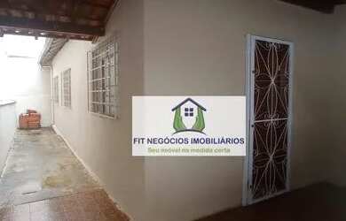 Imagem: A casa possui 2 Dormitórios, 1 Banheiro, 90m² de Área e