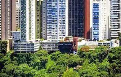 Imagem: O apartamento possui 1 Dormitório, 1 Banheiro, 1 Vaga na garagem